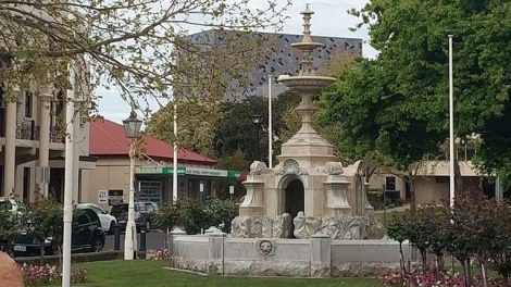 Gardiner Fountain